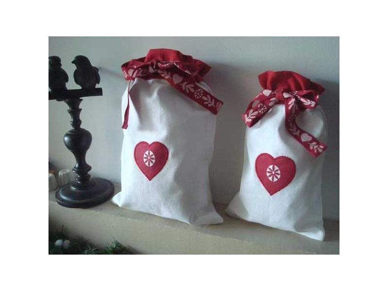 Duo de sacs à linge coeur rouge