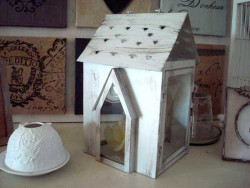Lanterne maison blanche toit coeurs, GM