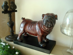 Statuette bulldog sur socle, déco vintage