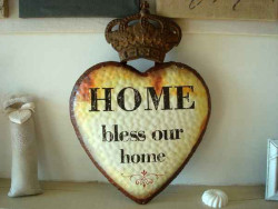 Déco murale coeur couronné "Home"