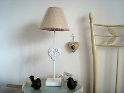 Lampe au coeur de couleur crême ambiance cosy