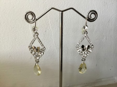 Boucles d'oreilles rétro strass et papillon