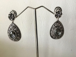 Boucles d'oreilles rétro métal perle et fleur