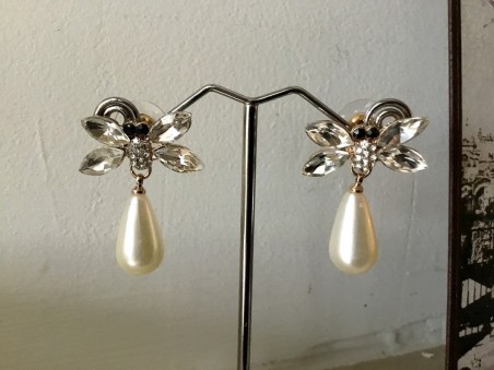 Boucles d'oreilles rétro métal perle et papillon